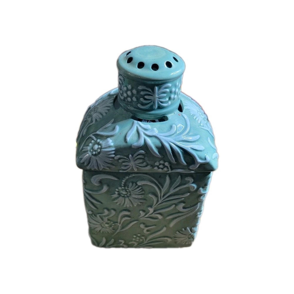 Vintage Greenleaf Home Aroma Decor Ceramic Fragrance Diffuser‎ in Sage Green